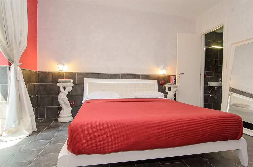 Suite Apartments Angioini Наполи Екстериор снимка