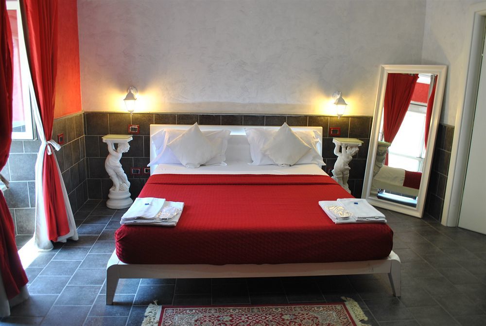 Suite Apartments Angioini Наполи Екстериор снимка